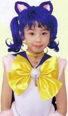 Egy j tallmny: Sailor Luna. A sorozat kzeptl Luna idnknt t tud vltozni egy kislnny, van sailor tmadsa meg minden.